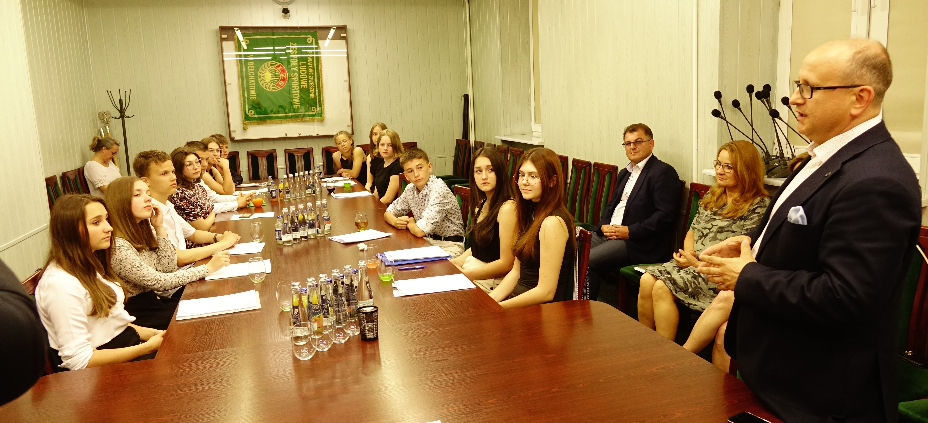 Ilustracja do informacji: Pierwsze posiedzenie Młodzieżowej Rady Gminy Bełchatów