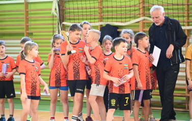 Międzyszkolny turniej gier i zabaw w Dobrzelowie 4