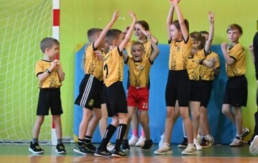 Międzyszkolny turniej gier i zabaw w Dobrzelowie 50