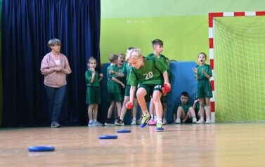 Międzyszkolny turniej gier i zabaw w Dobrzelowie 120