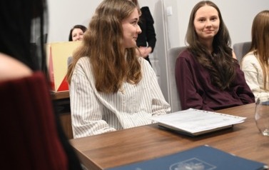 Młodzieżowa Rada Gminy Bełchat&oacute;w obradowała na pierwszej sesji 8