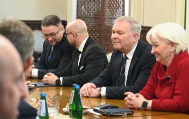 O inwestycji w strefie przemysłowej w Domiechowicach na spotkaniach w Ł&oacute;dzkim Urzędzie Wojew&oacute;dzkim i w Urzędzie Marszałkowskim w Łodzi 12