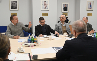 O inwestycji w strefie przemysłowej w Domiechowicach na spotkaniach w Ł&oacute;dzkim Urzędzie Wojew&oacute;dzkim i w Urzędzie Marszałkowskim w Łodzi 41