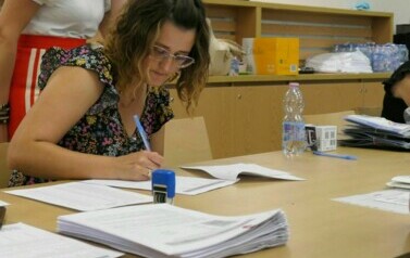 Opaski bezpieczeństwa trafiły do senior&oacute;w z terenu Gminy Bełchat&oacute;w 5