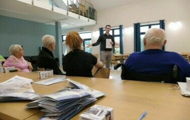 Opaski bezpieczeństwa trafiły do senior&oacute;w z terenu Gminy Bełchat&oacute;w 10