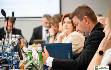 Obrady XXX Sesji Rady Gminy Bełchat&oacute;w - W&oacute;jt Gminy Bełchat&oacute;w z absolutorium i wotum zaufania 10