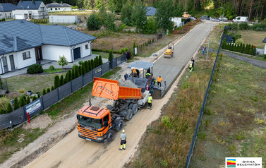 Budowa drogi betonowej w Kałdunach na ostatniej prostej 25