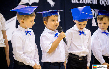 Ślubowanie pierwszoklasist&oacute;w w ZSP w Łękawie 48