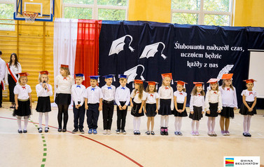 Ślubowanie pierwszoklasist&oacute;w w ZSP w Łękawie 53