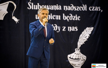 Ślubowanie pierwszoklasist&oacute;w w ZSP w Łękawie 56