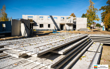 Budowa blok&oacute;w SIM w Dobrzelowie - październik 2026 16