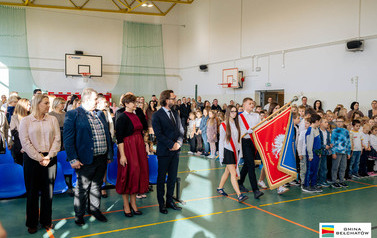 Ślubowanie pierwszoklasist&oacute;w w ZSP w Domiechowicach 78