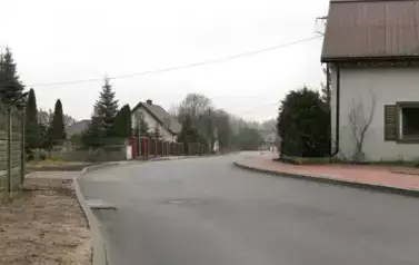 Droga w Oleśniku już po przebudowie 3