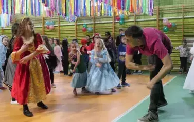 Bal karnawałowy w ZSP w Dobrzelowie 7