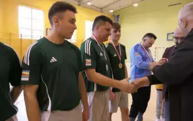 Mistrzostwa Gminy Bełchat&oacute;w w halowej piłce nożnej drużyn 5-osobowych 7