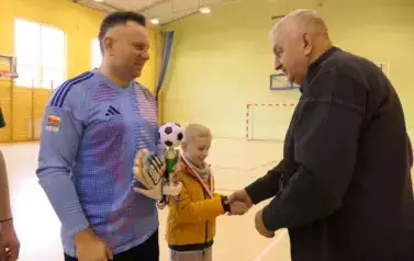 Mistrzostwa Gminy Bełchat&oacute;w w halowej piłce nożnej drużyn 5-osobowych 9