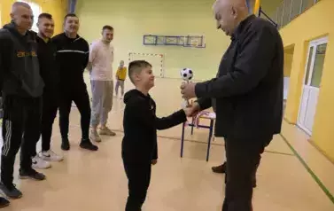 Mistrzostwa Gminy Bełchat&oacute;w w halowej piłce nożnej drużyn 5-osobowych 22