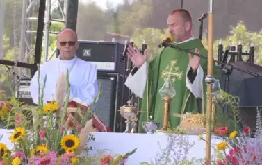 Dożynki Gminne w Oleśniku - Porębach 16