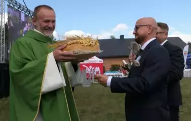 Dożynki Gminne w Oleśniku - Porębach 19