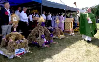 Dożynki Gminne w Oleśniku - Porębach 27