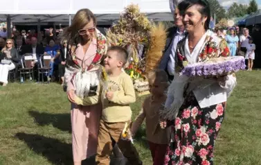 Dożynki Gminne w Oleśniku - Porębach 203