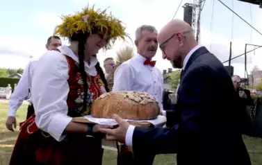 Dożynki Gminne w Oleśniku - Porębach 241