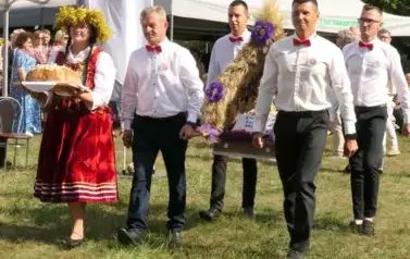 Dożynki Gminne w Oleśniku - Porębach 242