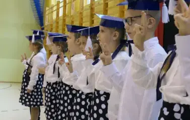 Ślubowanie pierwszak&oacute;w w Zespole Szkolno - Przedszkolnym w Łękawie 55