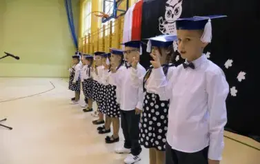 Ślubowanie pierwszak&oacute;w w Zespole Szkolno - Przedszkolnym w Łękawie 56