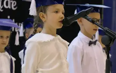 Ślubowanie pierwszak&oacute;w w Zespole Szkolno - Przedszkolnym w Łękawie 61