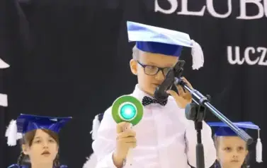 Ślubowanie pierwszak&oacute;w w Zespole Szkolno - Przedszkolnym w Łękawie 70