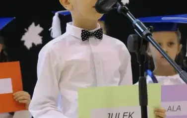 Ślubowanie pierwszak&oacute;w w Zespole Szkolno - Przedszkolnym w Łękawie 80