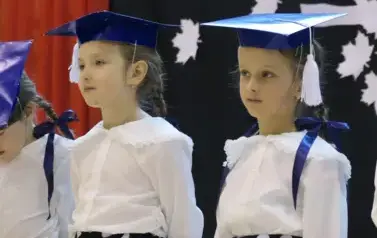 Ślubowanie pierwszak&oacute;w w Zespole Szkolno - Przedszkolnym w Łękawie 98