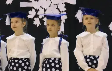 Ślubowanie pierwszak&oacute;w w Zespole Szkolno - Przedszkolnym w Łękawie 100