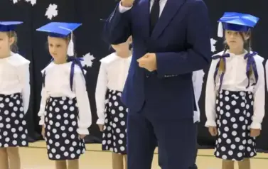 Ślubowanie pierwszak&oacute;w w Zespole Szkolno - Przedszkolnym w Łękawie 109