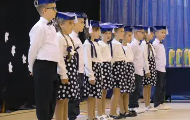 Ślubowanie pierwszak&oacute;w w Zespole Szkolno - Przedszkolnym w Łękawie 114