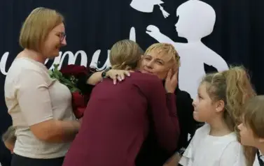 Ślubowanie pierwszak&oacute;w w Szkole Podstawowej w Dobiecinie 1