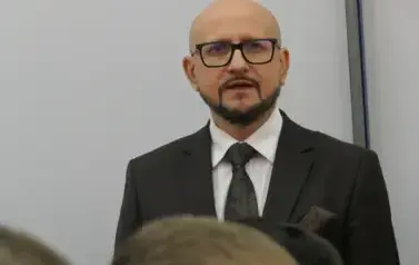 Ślubowanie pierwszak&oacute;w w Szkole Podstawowej w Dobiecinie 85