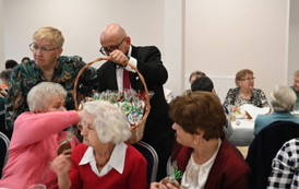 Gminna Wigilia dla Senior&oacute;w w Łękawie 21