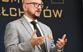 Wręczenie stypendi&oacute;w kulturalnych Gminy Bełchat&oacute;w za 2026 rok 33