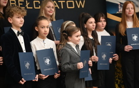 Wręczenie stypendi&oacute;w kulturalnych Gminy Bełchat&oacute;w za 2026 rok 49