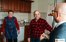 Pamiątkowe albumy trafiły do Jubilat&oacute;w świętujących Złote Gody 16