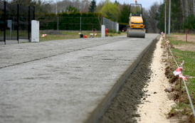 W Janinie trwa budowa drogi betonowej 22