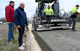W Janinie trwa budowa drogi betonowej 24