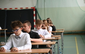 Egzamin &oacute;smoklasist&oacute;w w szkołach prowadzonych przez Gminę Bełchat&oacute;w 53