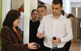Egzamin &oacute;smoklasist&oacute;w w szkołach prowadzonych przez Gminę Bełchat&oacute;w 117