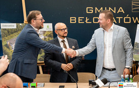 Podpisanie umowy na budowę blok&oacute;w SIM w Dobrzelowie 6