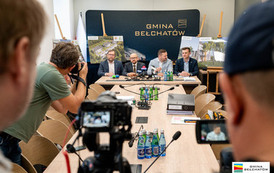 Podpisanie umowy na budowę blok&oacute;w SIM w Dobrzelowie 23