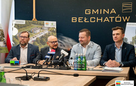 Podpisanie umowy na budowę blok&oacute;w SIM w Dobrzelowie 27
