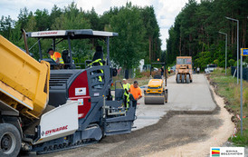 Budowa drogi betonowej w Kałdunach na ostatniej prostej 3